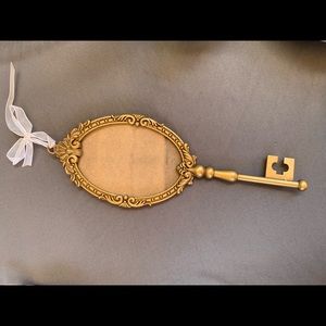 Key vintage Picture Fram